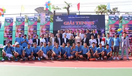 Giải Tennis Doanh nhân Vĩnh Lộc “Cup từ thiện - Hướng về miền Trung”