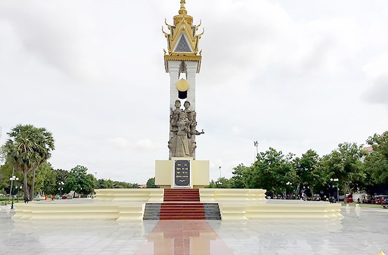 Phnom Penh - đất lạ người quen