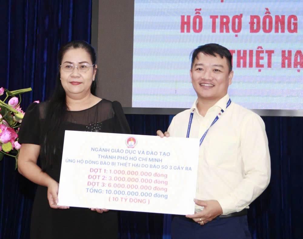 TP.HCM tiếp nhận đợt cuối hơn 8,7 tỷ đồng ủng hộ đồng bào khắc phục hậu quả sau bão số 3