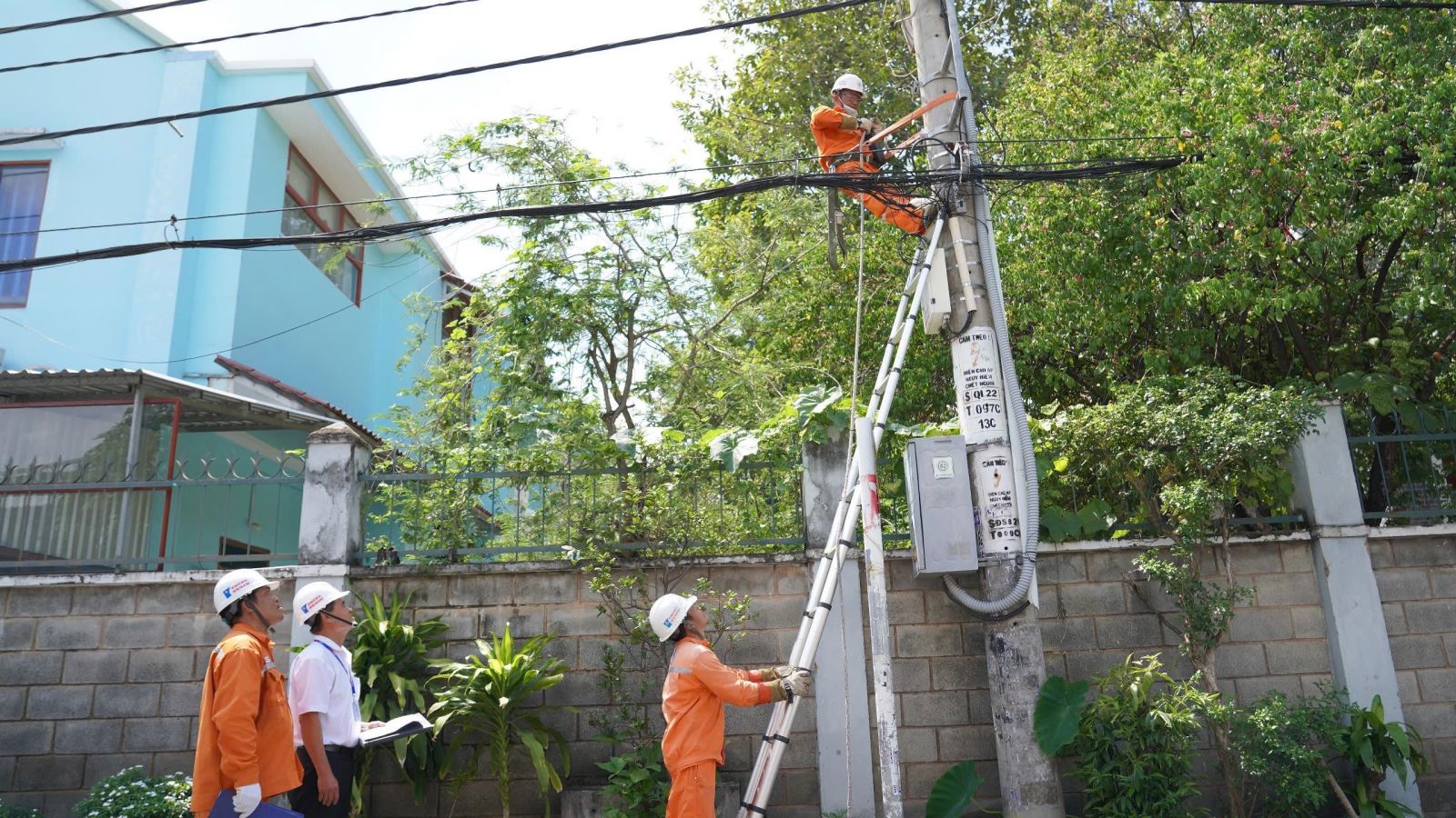 TP.HCM đẩy nhanh tiến độ ngầm hóa lưới điện