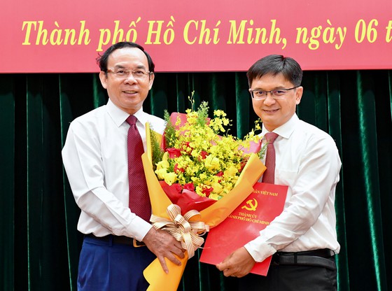 Ban Thường vụ Thành ủy TPHCM ban hành quyết định điều động, bổ nhiệm nhiều cán bộ chủ chốt